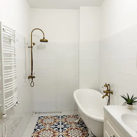 Exceptional Design In Center